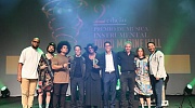 Vencedor Vinícius Chagas e jurados do Prêmio de Música Instrumental Tokio Marine Hall