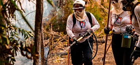 Brigada de incêndio feminina “Filhas da Mãe do Fogo” do projeto AWA, em Gurupá (Imagens: Carbonext)