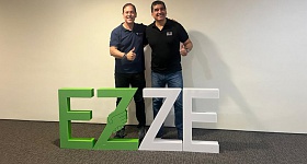 Foto: (E/D) Paulo Rogério dos Santos, CEO da SegPartners Brasil, e Richard Vinhosa, CEO da EZZE