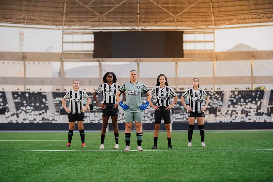 SHEIN é a nova patrocinadora do time feminino do Botafogo