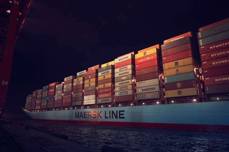 Maersk assina acordo para transportar, neste ano, 1 bilhão de doses de vacina contra a COVID-19