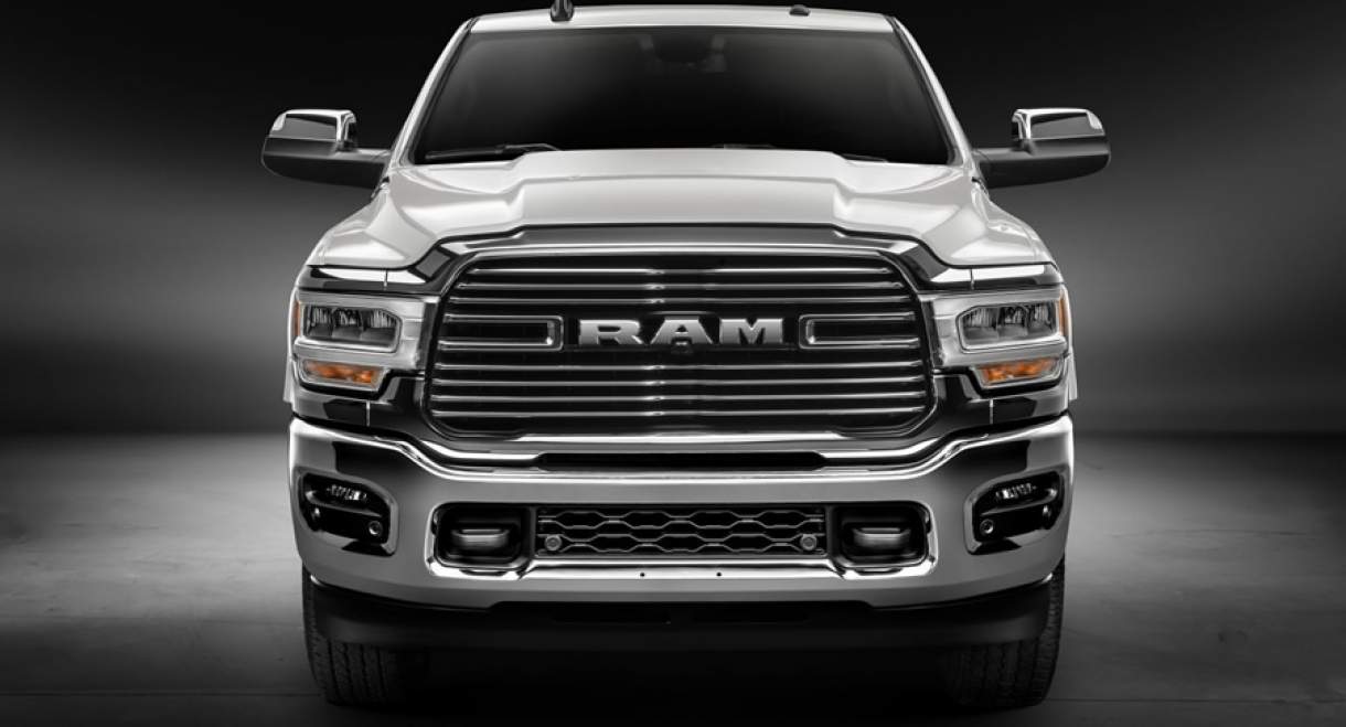 RAM 1500 chega ao Brasil sem exigir 'CNH de caminhão' - Revista Carro