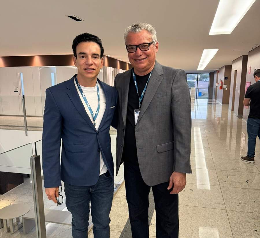 Anderson Franco e Gilmar Mendes, doutor em Economia e Administração de Empresas, pela Universidad de Valladolid