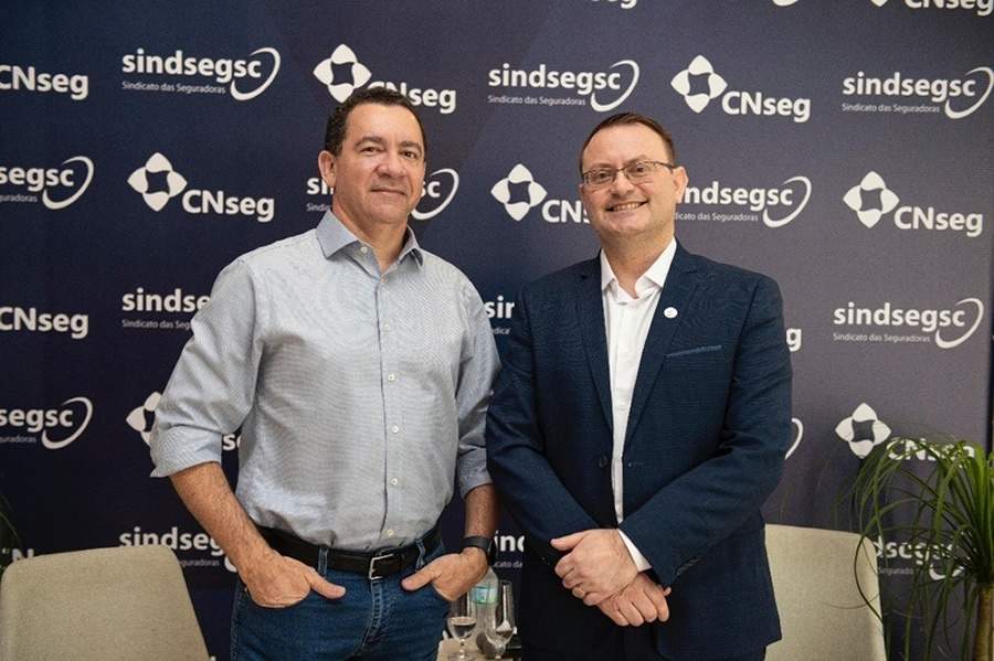 CNseg prestigia evento em comemoração aos 100 anos do Sindseg SC