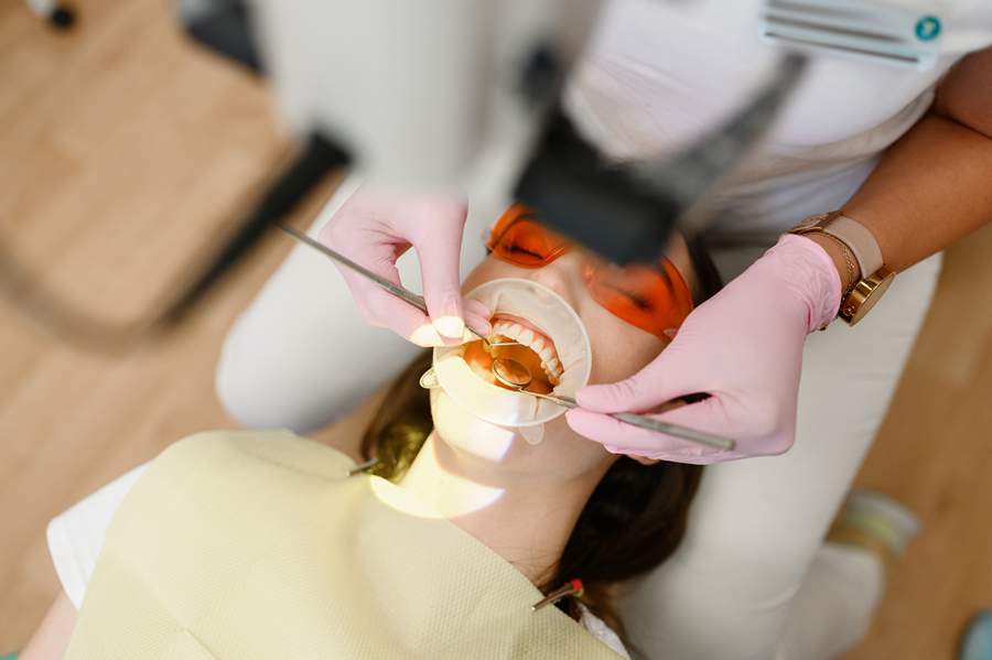  Aceleração da transformação digital, chegou com tudo na cadeira dos dentistas, proporcionando mais precisão, eficiência e conveniência nos tratamentos dentários - Créditos: Envato