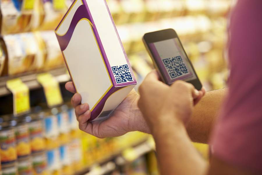 Consumidores têm informações detalhadas sobre os produtos instantaneamente via smartphone