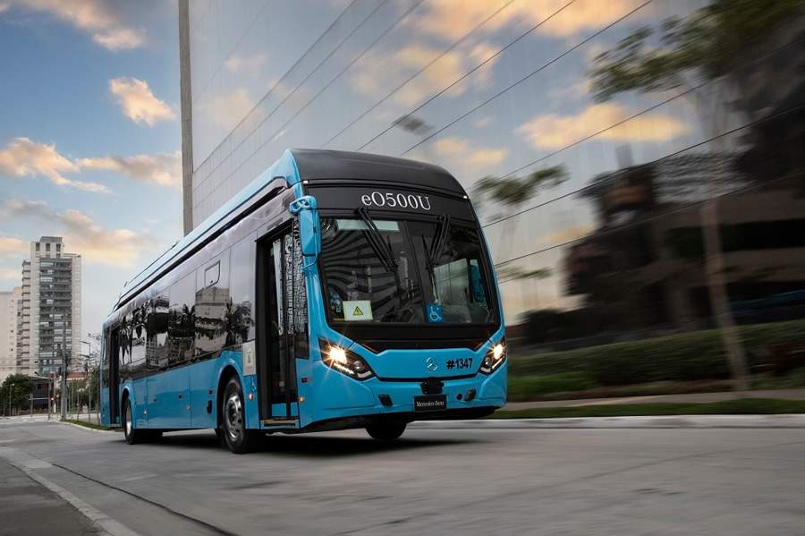 Ônibus elétrico Mercedes-Benz é apresentado ao público no maior evento da mobilidade na América Latina