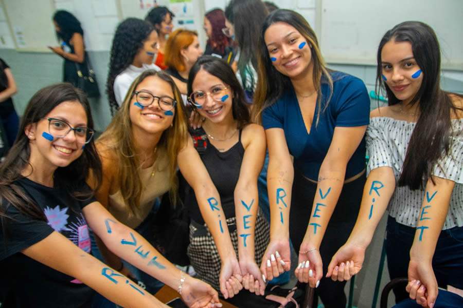 Preparação prévia, ainda na graduação, pode ser diferencial para se destacar no mercado de trabalho