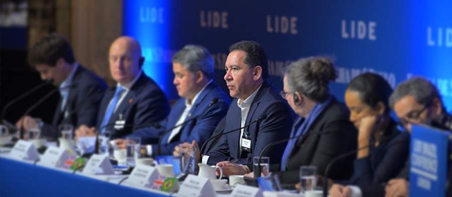 Presidente da CNseg participa de Conferência do Lide, em Londres