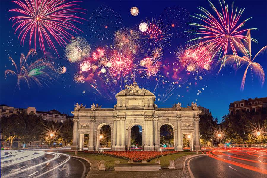 Porta de Alcala_Madri_Credito_shutterstock