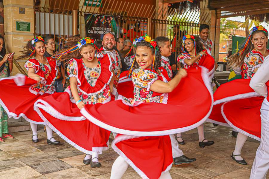 Thermas dos Laranjais recebe 24 grupos durante o Festival do Folclore de Olímpia