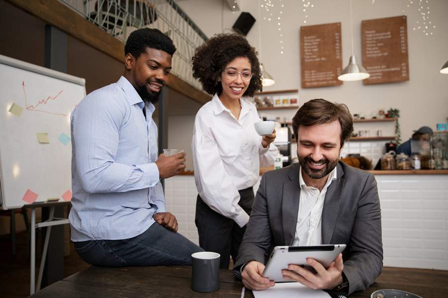 Dia Nacional do Empreendedor: 4 dicas para impulsionar seu negócio sem entrar no vermelho