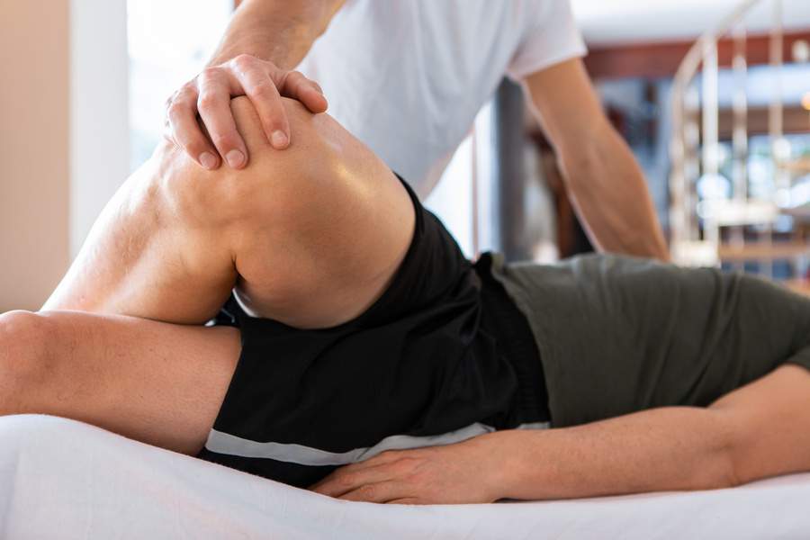 Osteopatia: saiba mais sobre a prática que trata dores e doenças