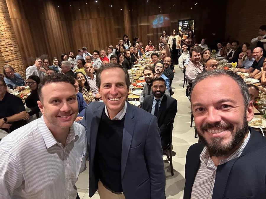 Raphael Cunha, Marcelo Mello e Victor Bernardes