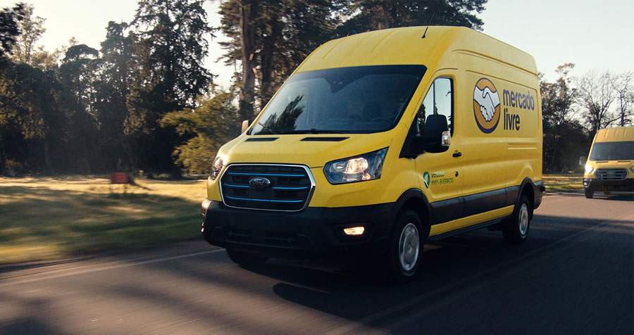 Ford E-Transit lidera o segmento de veículos comerciais elétricos