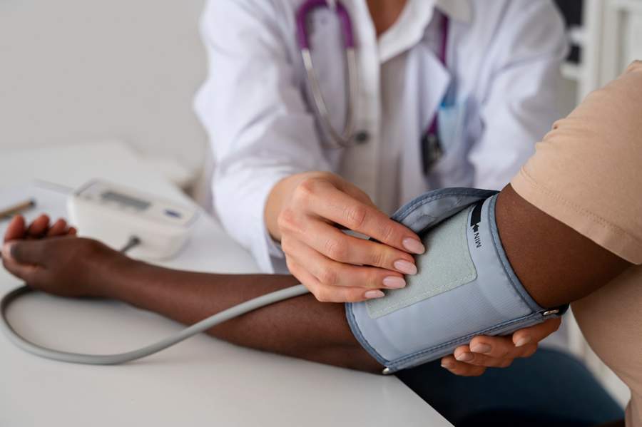 Hipertensão: cardiologista reforça a importância do controle da pressão arterial