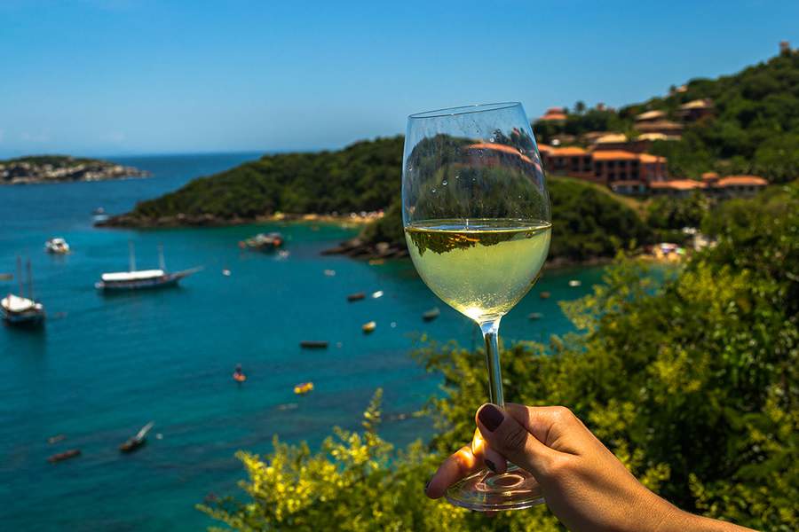 Wine in Búzios 2023 já tem data marcada! O maior evento de enogastronomia da Costa do Sol reunirá experiências marcantes na Saint-Tropez brasileira!