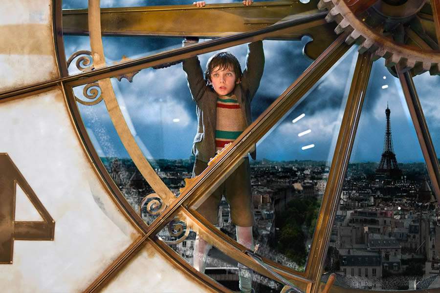 Asa Butterfield em cena de &quot;A invenção de Hugo Cabret&quot;. Imagem: divulgação