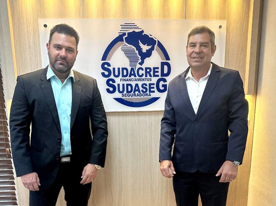 Luciano Fracaro (CEO da SudaSeg) e Eliseu Stelmatchuk (diretor da companhia)