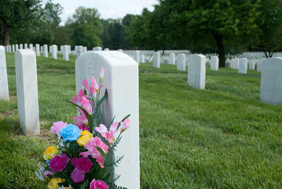  Europ Assistance reforça a importância do auxílio funerário no Dia de Finados - Divulgação - Crédito: shutterstock