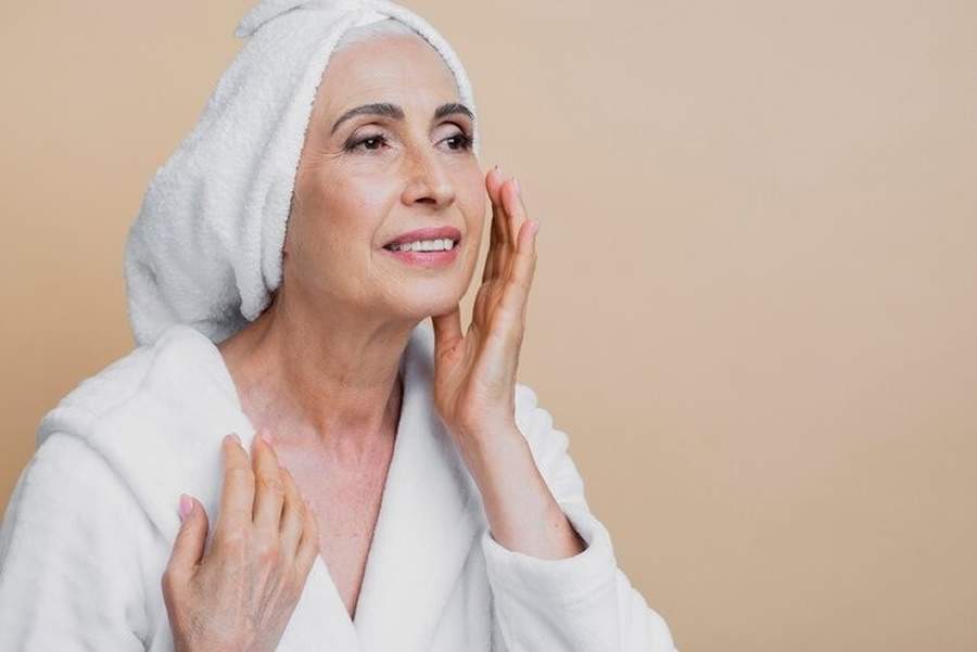 Menopausa: como manter a saúde da pele nessa fase de mudanças