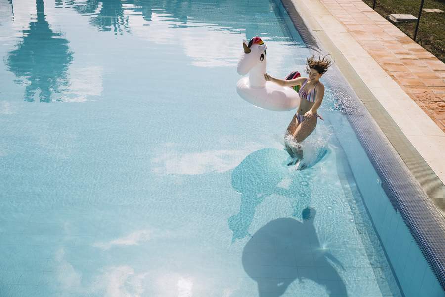 Piscina é item obrigatório entre 7 de 10 brasileiros na hora de escolher imóvel - Freepik