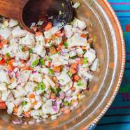 Descubra o sabor do verão com a receita rápida de Ceviche Tropical da Chef Carmem Brito